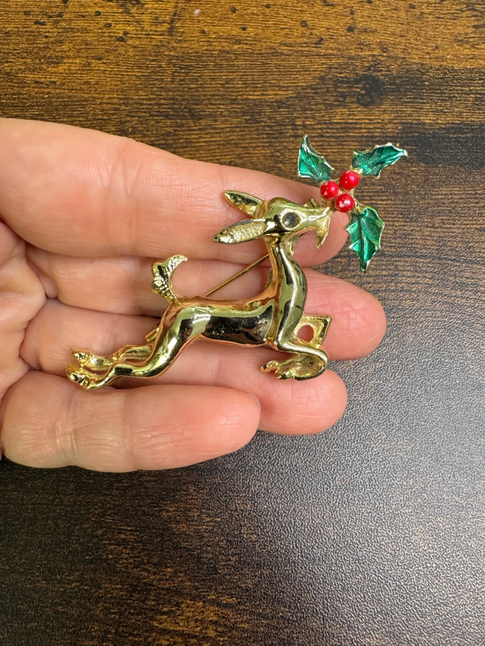 💚4/$20 Vintage Gold Reindeer Brooch with Green Holly and Red Berries